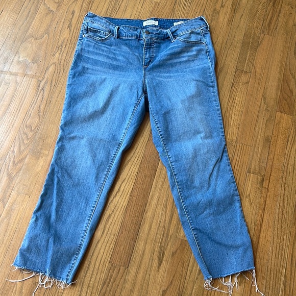 Jessica Simpson Jeans Jessica Simpson Stretch Jeans Cut Off Cropped